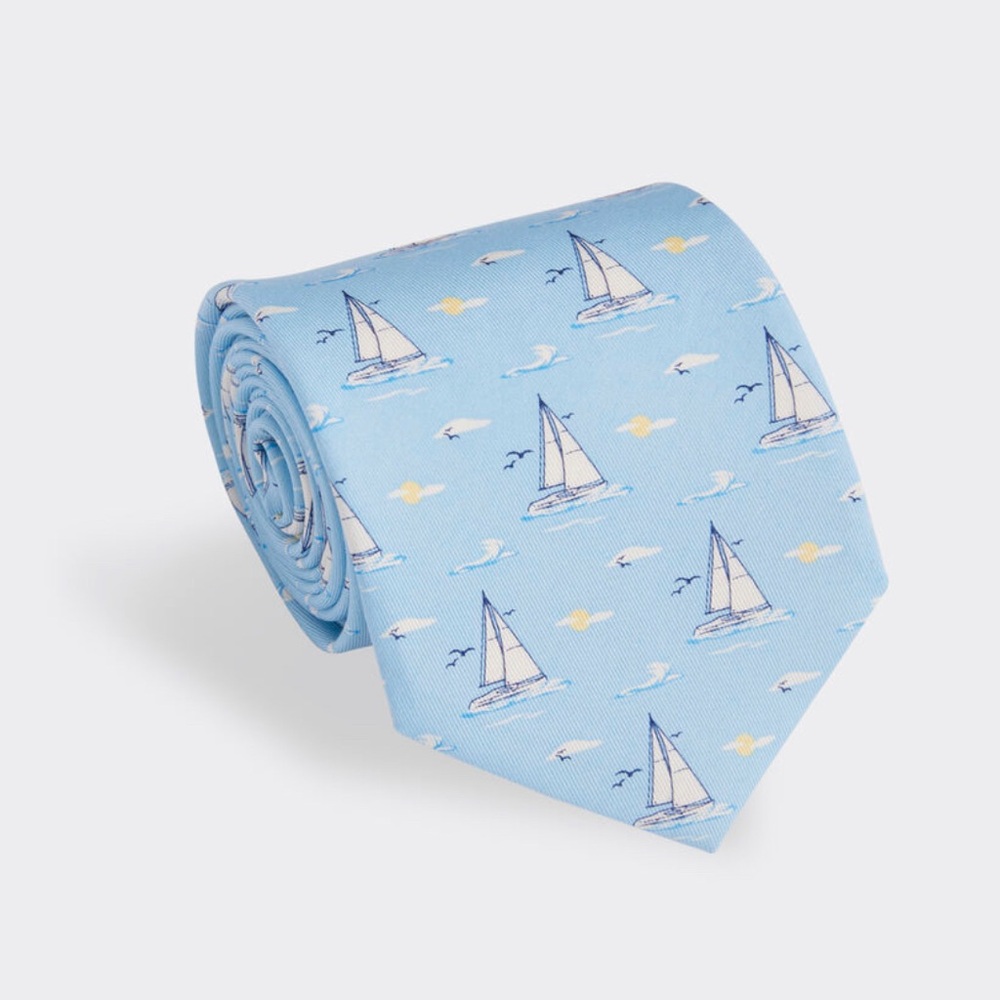 NWT Vineyard Bine Tie.
